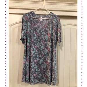 XL LuLaRoe Perfect T